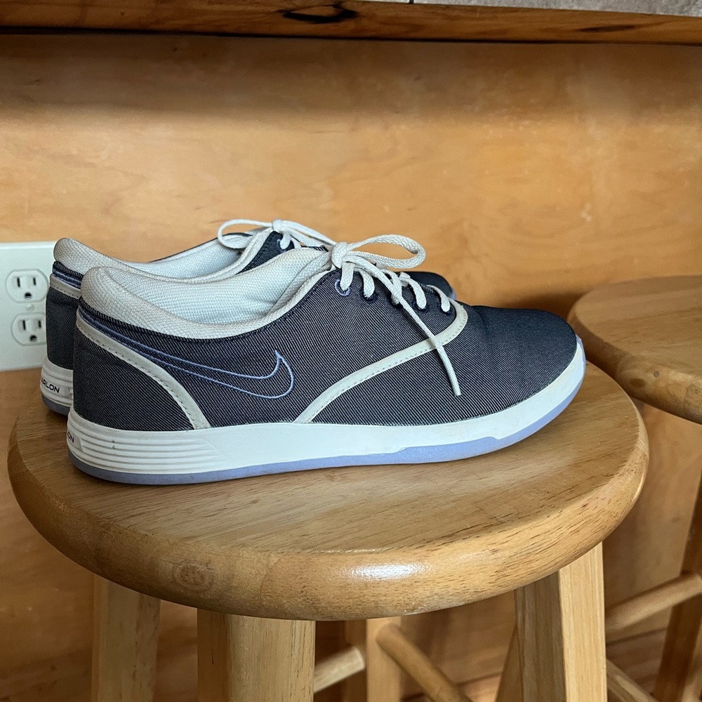 Women’s Nike Lunaron 5 1/2 used see description